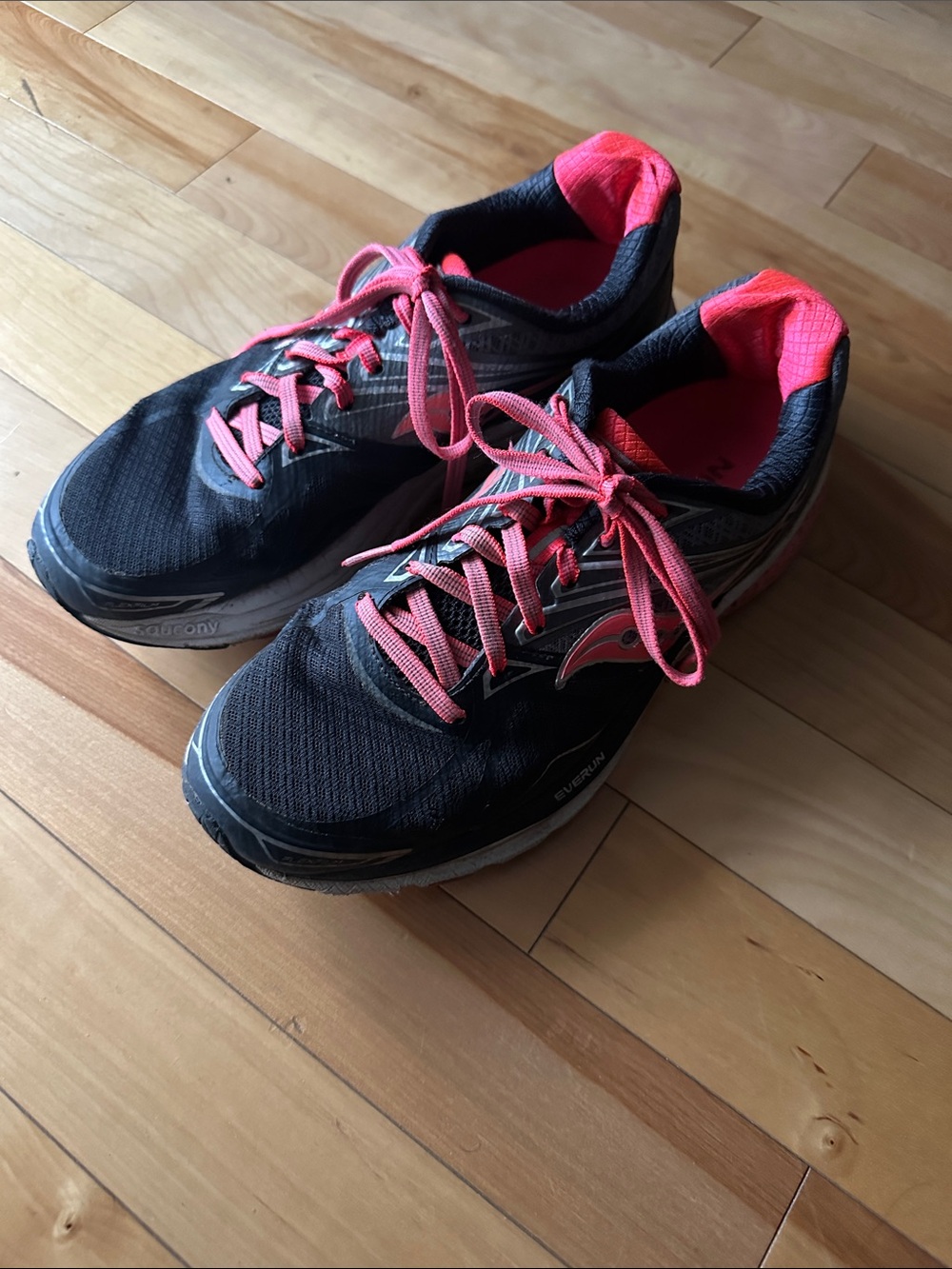 Saucony Women's Black with coral Lace Athletic Running Shoes